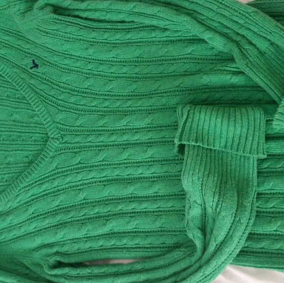 << AEO Green sweater>> - Picture 4 of 6